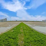 Well-maintained With Sea View