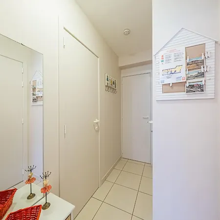 Well-maintained With Sea View ミデルケルケ