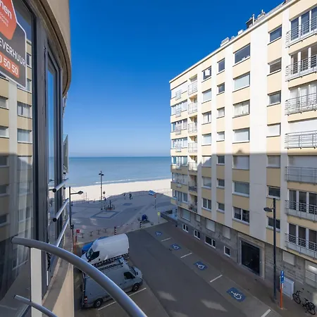 Well-maintained With Sea View דירה *